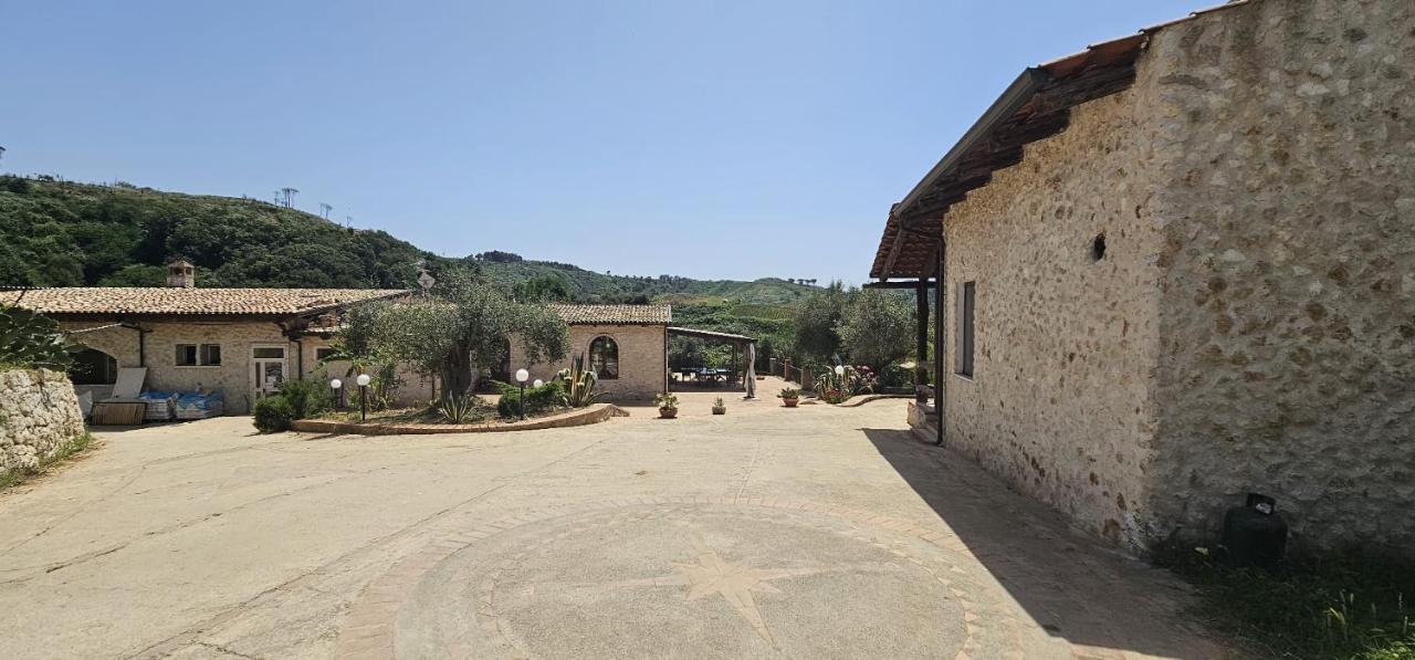 Borgo Carida - Green Family Holidays Zaccanopoli Eksteriør bilde